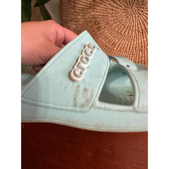 CROCS women’s size 8, blue strappy sandals - Picture 9 of 12